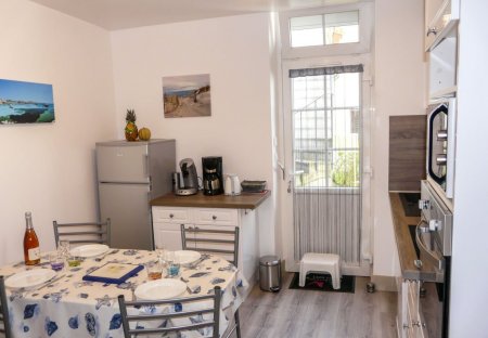 Apartment in Parame Centre-Rochebonne, France