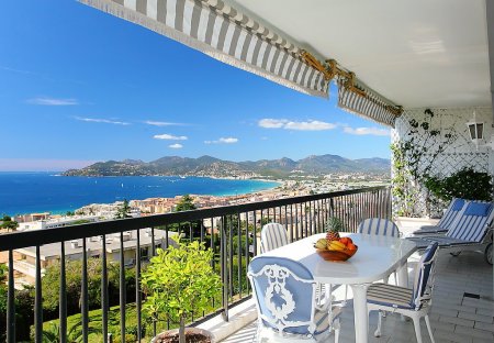 Apartment in Pierre Longue, the South of France