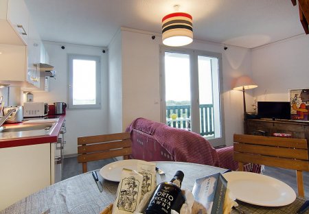 Apartment in Acotz, France