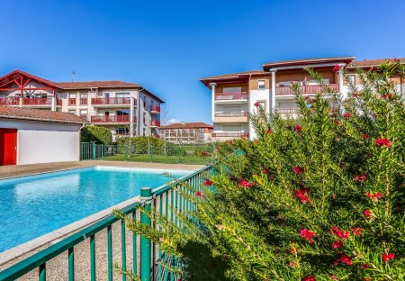 Apartment in Ciboure Sud, France