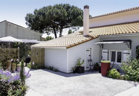 House in Saint-Palais-sur-Mer, France