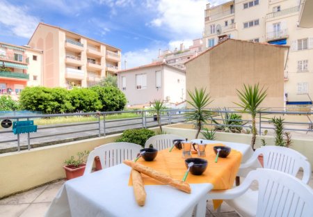 Apartment in Carras, the South of France