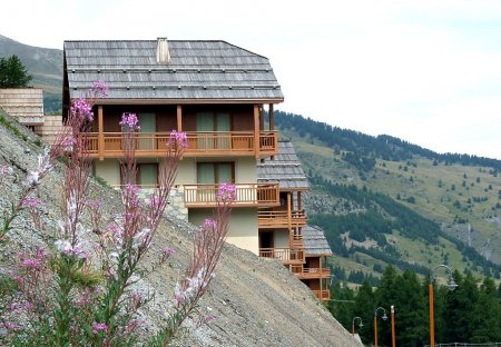 Apartment in Vars, the South of France