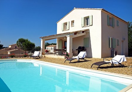 House in Saint-Saturnin-lès-Apt, the South of France