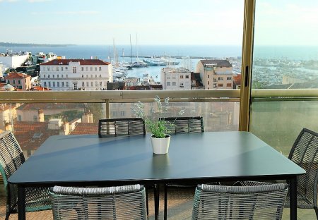Apartment in Stanislas, the South of France