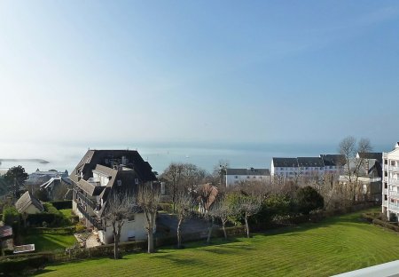 Apartment in Port Littoral-Ville Nord, France