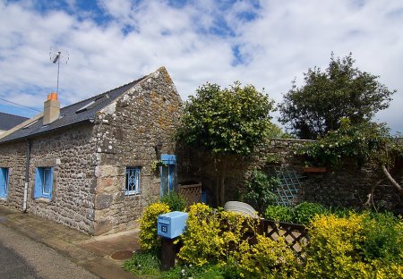 House in Hors Agglomeration, France