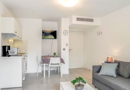 Apartment in Moure Rouge, the South of France