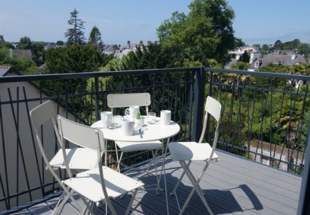 Apartment in Port Blanc-St Enogat La Malouine, France