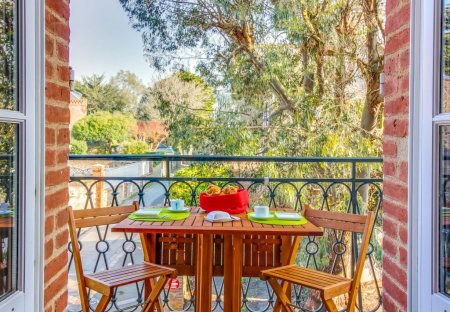 Apartment in Port Blanc-St Enogat La Malouine, France