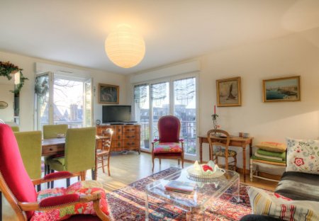 Apartment in Aguesseau-Ville Sud, France