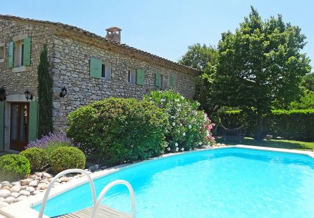 House in Saint-Saturnin-lès-Apt, the South of France