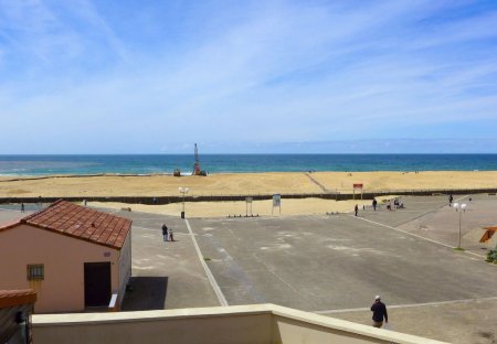 Apartment in La Plage, France