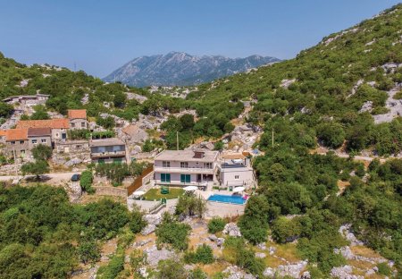 Villa in Ploče, Croatia
