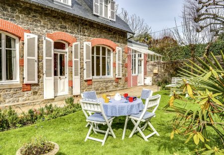 House in Gare-La Saudrais-La Vicomte, France