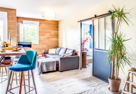 Apartment in Cinq Cantons-Golf, France