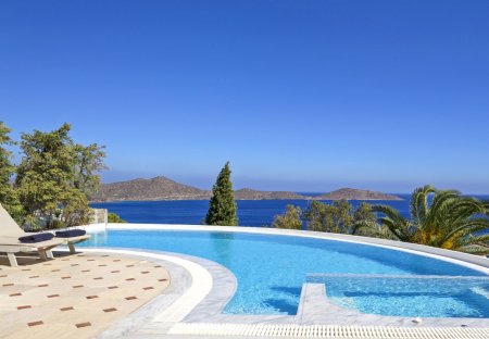 Villa in Elounda, Crete