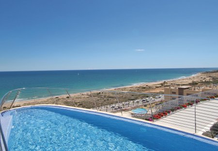 Apartment in Los Arenales del Sol, Spain