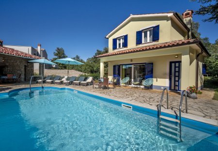 Villa in Boljevići, Croatia