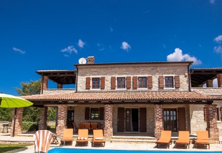 Villa in Heraki, Croatia