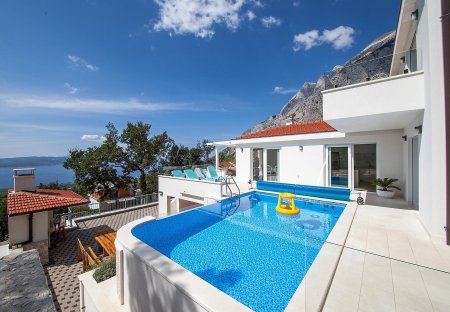 Villa in Bast, Croatia