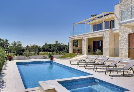Villa in Juršići, Croatia
