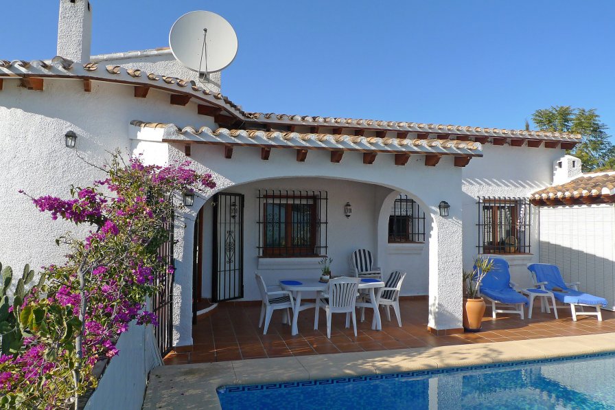 Villa to rent in MontePego, Spain with private pool 256314