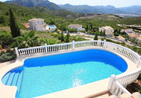 Villa in Urbanización L'Almunia, Spain