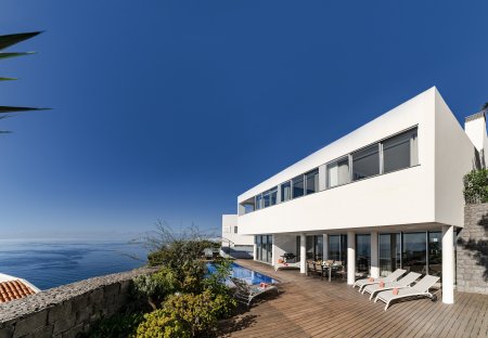 Villa in Garajau, Madeira