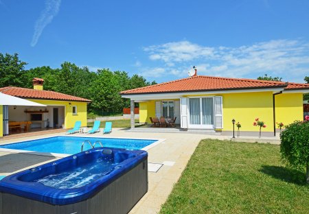 Villa in Snašići, Croatia