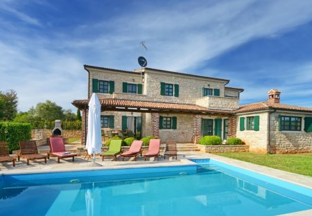 Villa in Heraki, Croatia