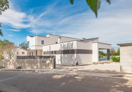 Villa in Kujići, Croatia