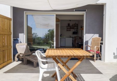 Apartment in Campagne Ouest, the South of France