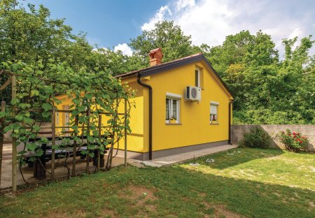 Apartment in Marinići, Croatia