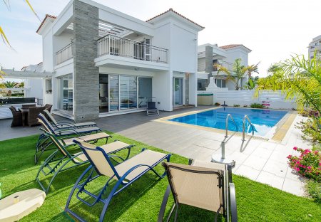 Villa in Pernera, Cyprus