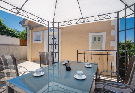 Villa in Rasopasno, Croatia
