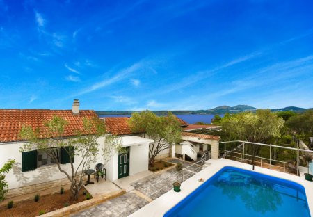 Villa in Raslina, Croatia