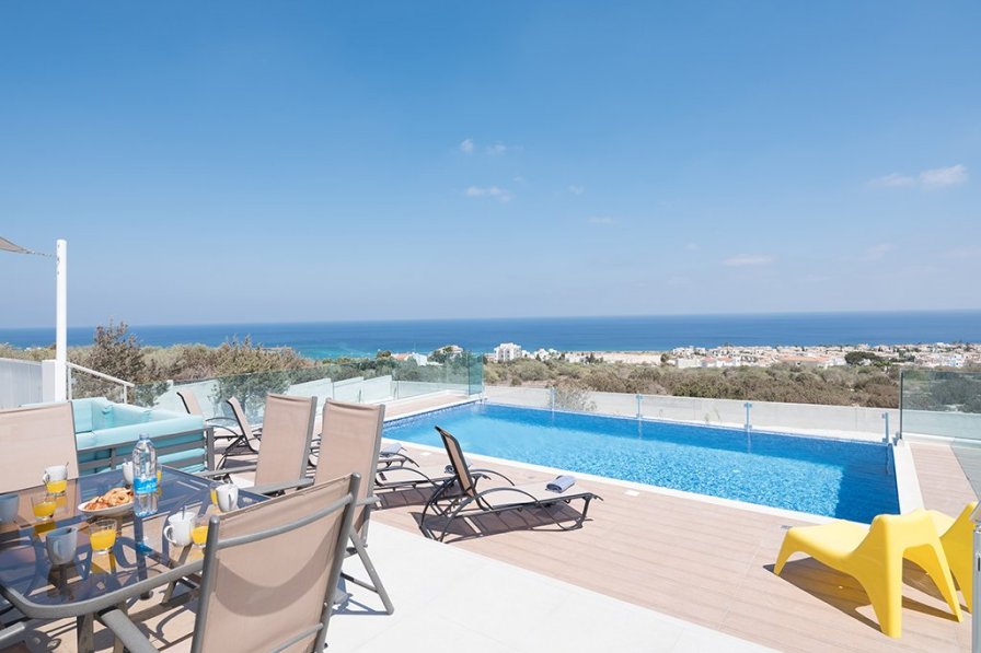 Villa to rent in Cape Greco, Cyprus with private pool 259330