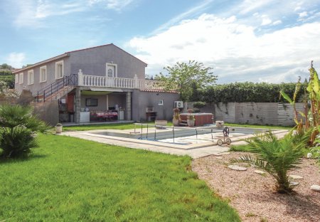 Villa in Béziers Right Bank, the South of France