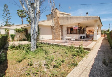 Villa in Torre de la Horadada, Spain