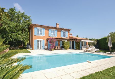 Villa in Vaug, the South of France