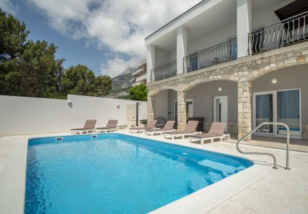 Villa in Veliko Brdo, Croatia