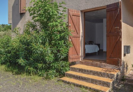 Studio Apartment in Santa-Maria-Poggio, Corsica