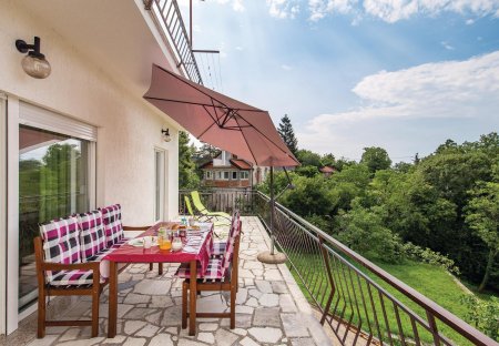 Apartment in Jušići, Croatia