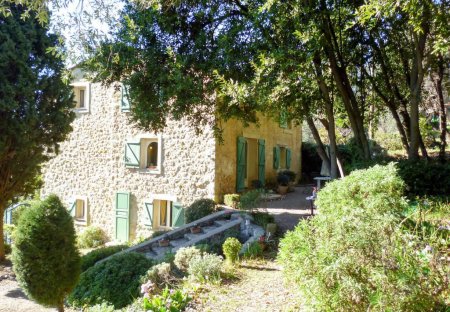 House in Châteauneuf-Grasse, the South of France
