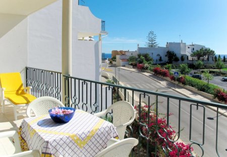 Apartment in Meia Praia, Algarve
