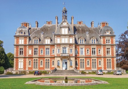 Apartment in Ocquerre, France