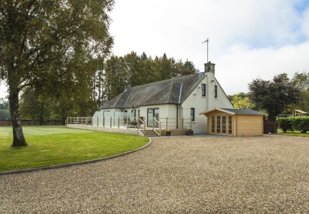 Cottage in Arrochar, Luss, Arden and Ardenconnel, Scotland