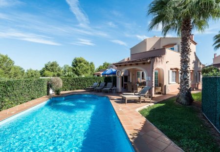 Villa in Cala Blanca, Menorca