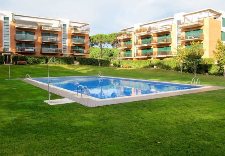 Apartment in Arenals de Mar, Spain